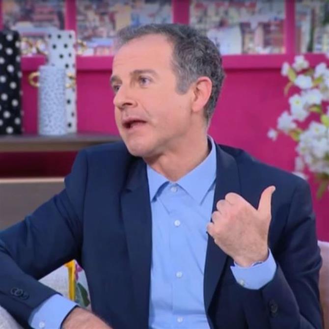 Άρης Καβατζίκης: Συγκινημένος στο φινάλε του "Πάμε Δανάη" - "Αυτά τα 5 χρόνια τα κρατάω ως φυλαχτό"
