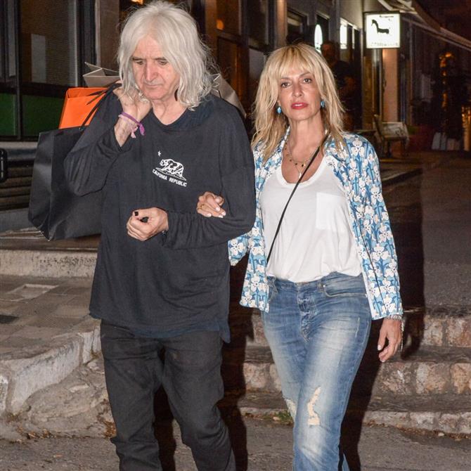 Άννα Βίσση: Οι δημόσιες ευχές στον Νίκο Καρβέλα για τα γενέθλιά του