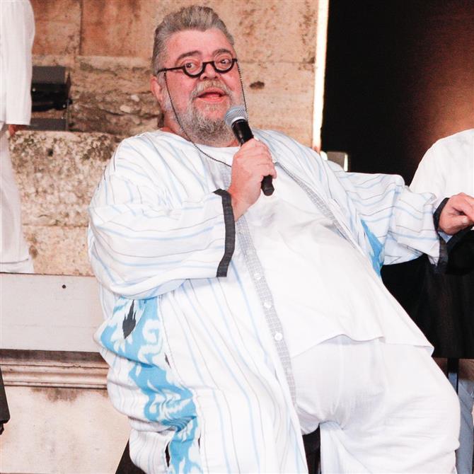 Σταμάτης Κραουνάκης: Ξέσπασε και έκλεισε τα σχόλια στο Facebook - "Τον ελαφρύ σκασμούλη"  
