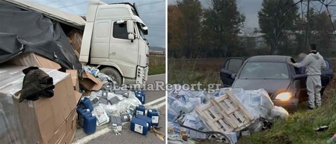 Εκτροπή νταλίκας πριν την έξοδο της Θήβας - Τσιμέντα και ορυκτέλαια έπεσαν στο οδόστρωμα (εικόνες)