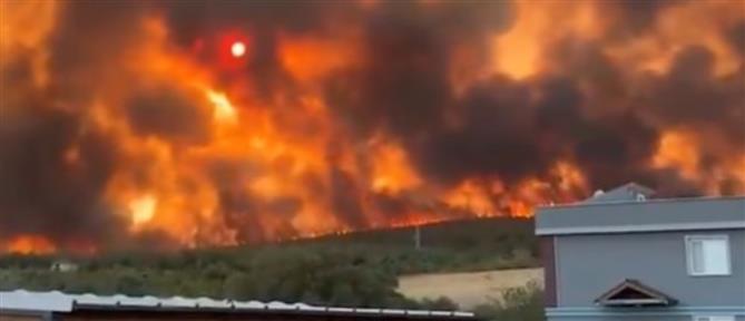 Φωτιά στην Τουρκία: Εκκενώσεις οικισμών - Ο καπνός έφτασε μέχρι και την Αττική (εικόνες)