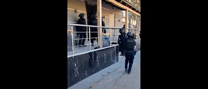 Επιχείρηση της ΕΛ.ΑΣ. σε οικισμό στο Ζεφύρι με 10 συλλήψεις