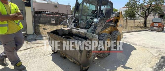 Βόλος: Εκσκαφέας φορτωτής συγκρούστηκε με δίκυκλο - Ένας τραυματίας